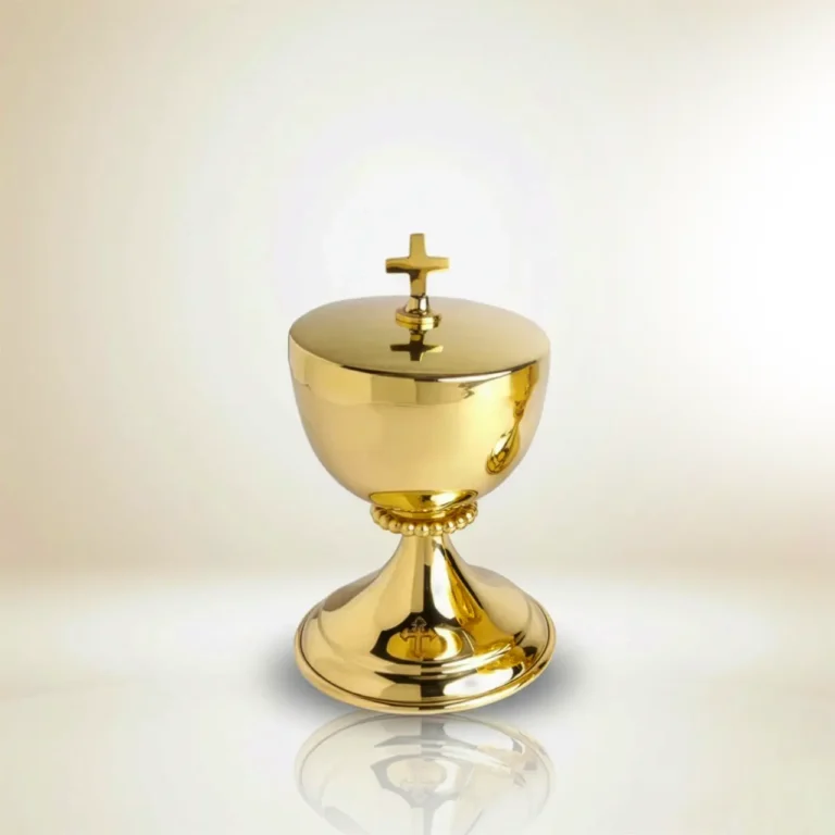 golden-communion-chalice-with-lid-and-cross